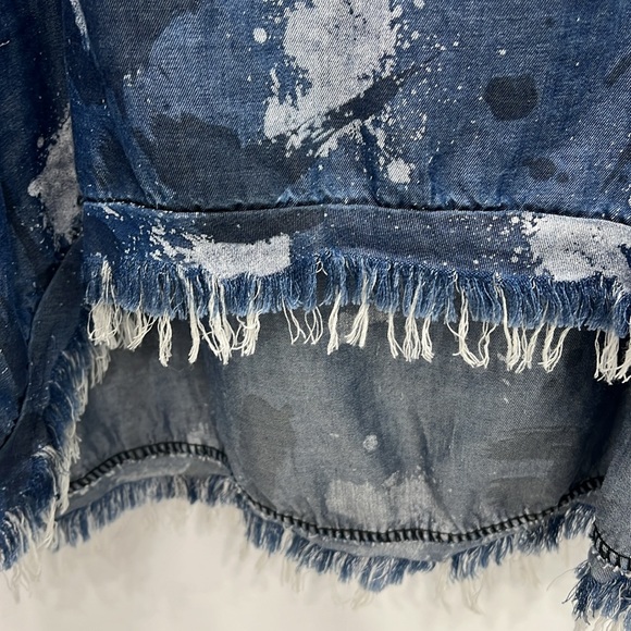 COUTURE IS HERE Lightweight Fringe Hoodie. - Picture 4 of 5